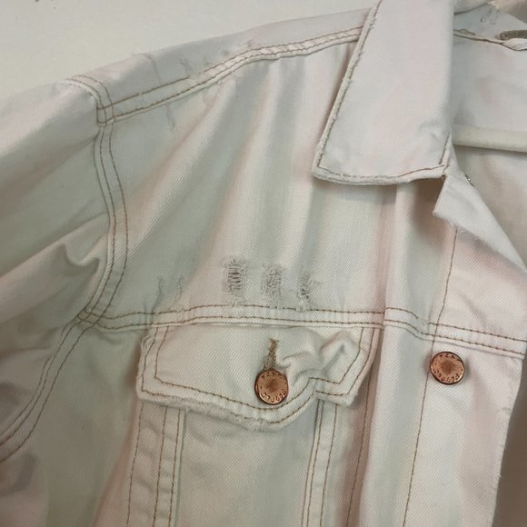 Free People Distressed Jean jacket in cream - Picture 5 of 5